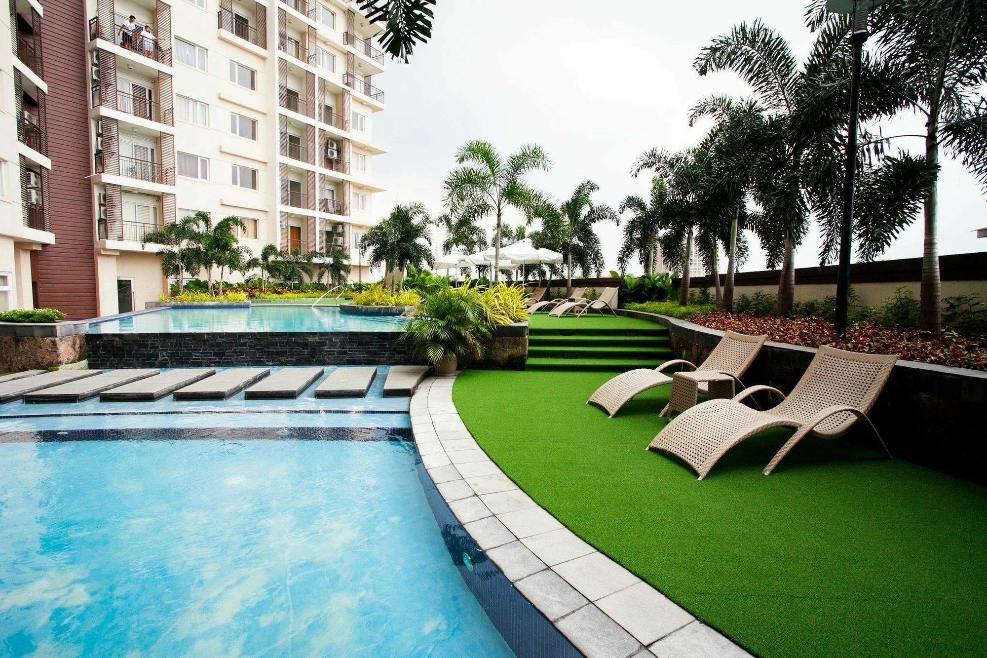The Cirque Serviced Residences Ciudad Quezon Exterior foto